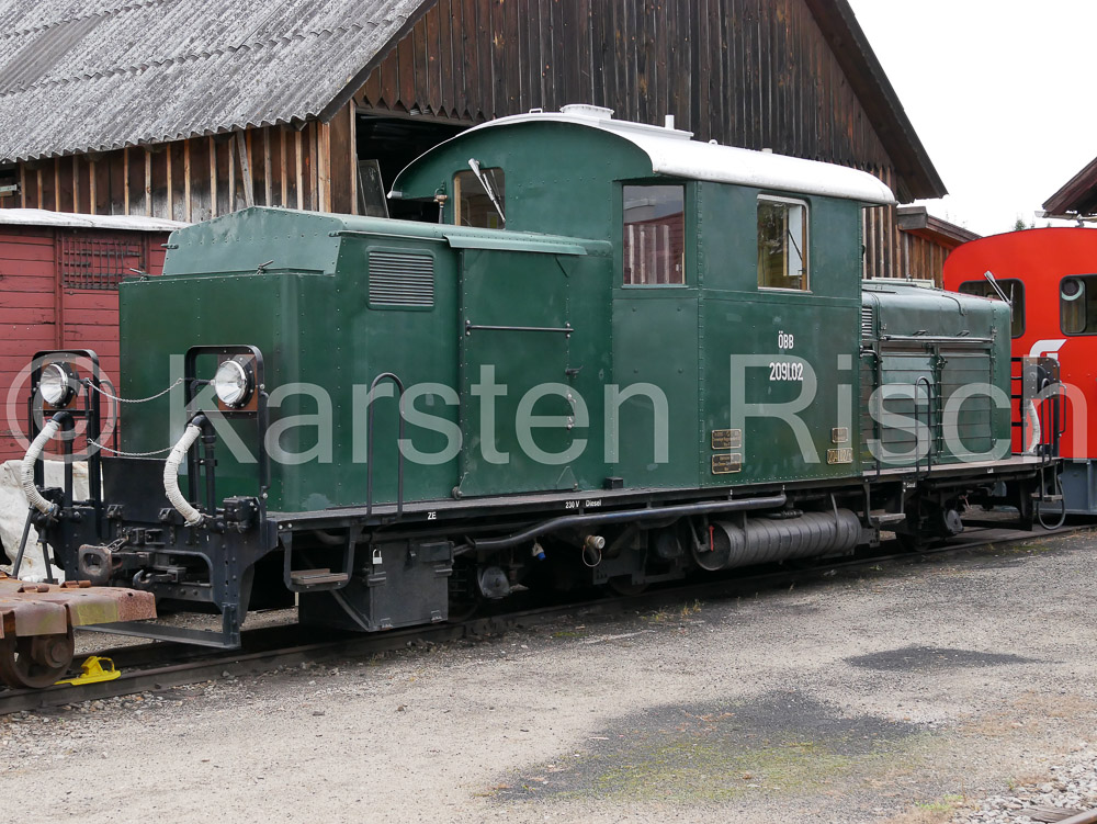 _AT 12a Museum  - 2091.02_grün-b