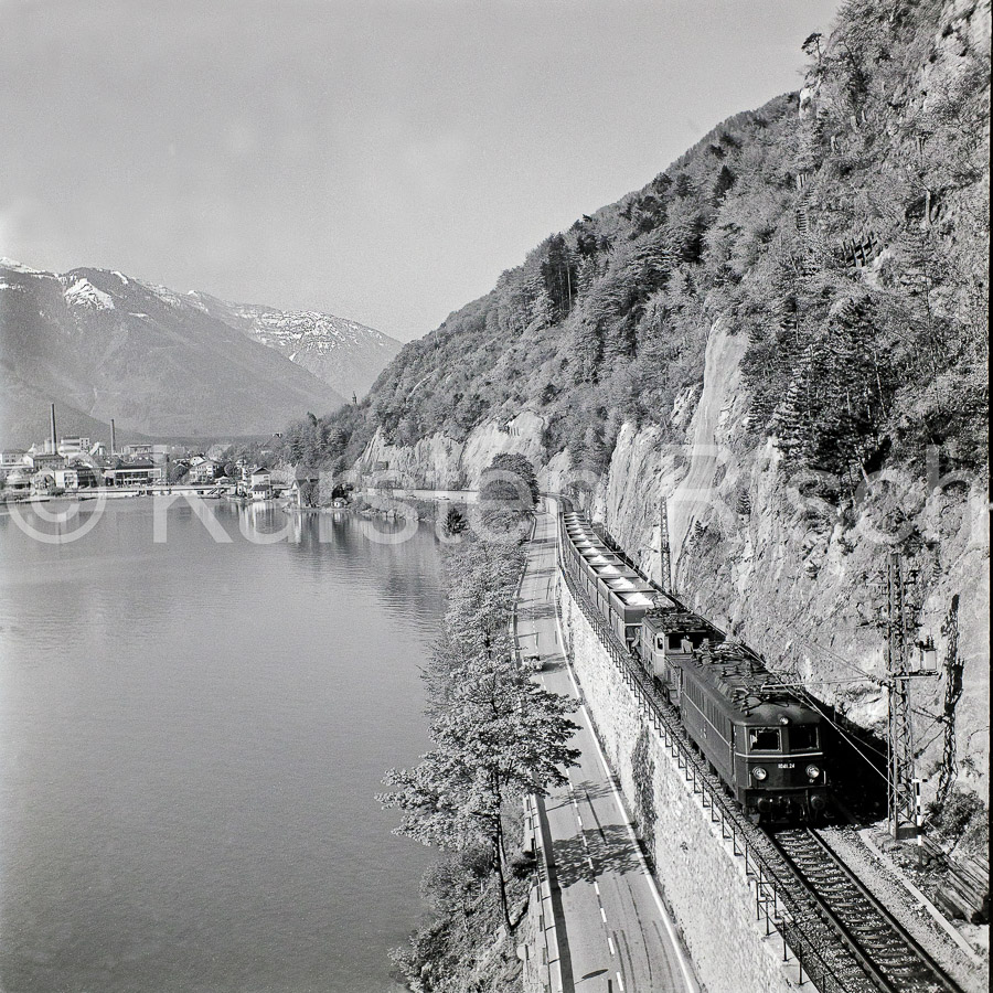 170 81,5 - 1979 76_KR66740