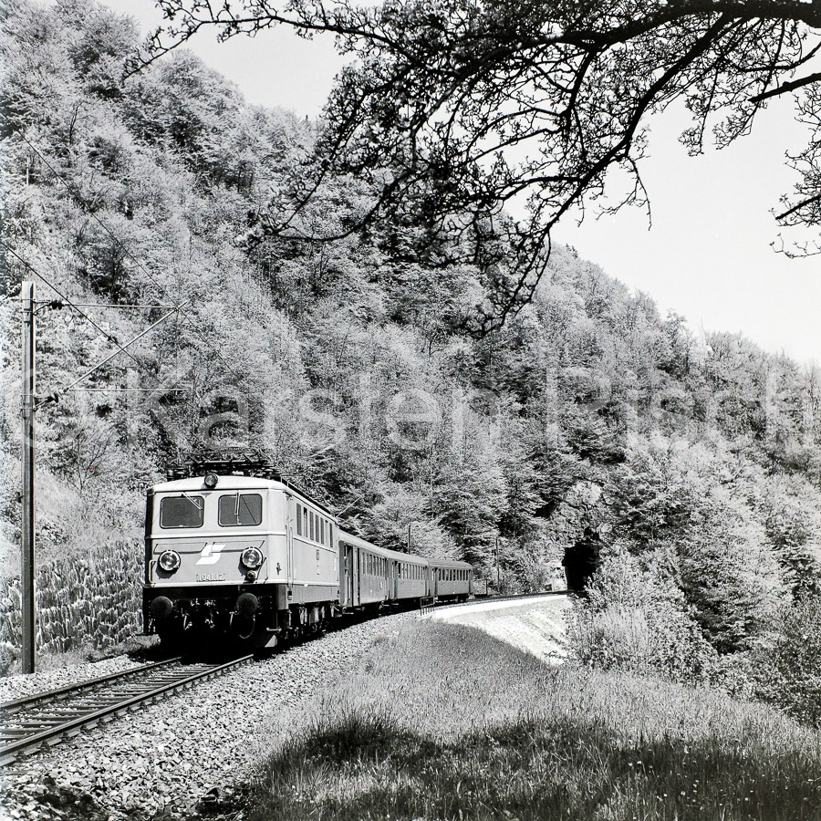 170 85,0 - 1979 76_KR66747