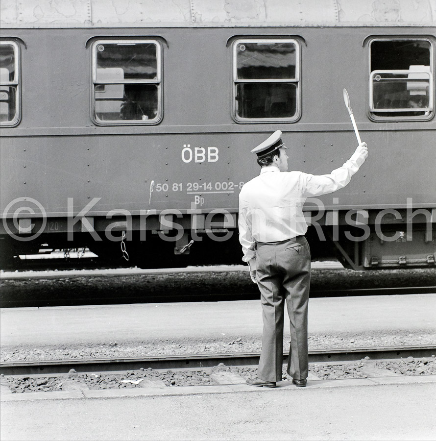 170 95,3 - 1979 77_KR66760