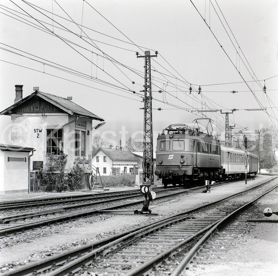 170 95,3 - 1979 77_KR66761