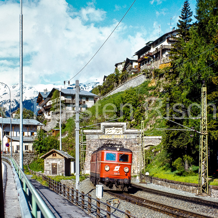 400 100,127 - 1981_KR92779-Bearbeitet