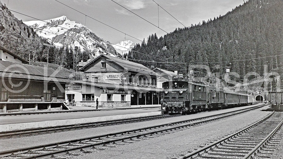 400 110,7 - 1981 032_KR12978