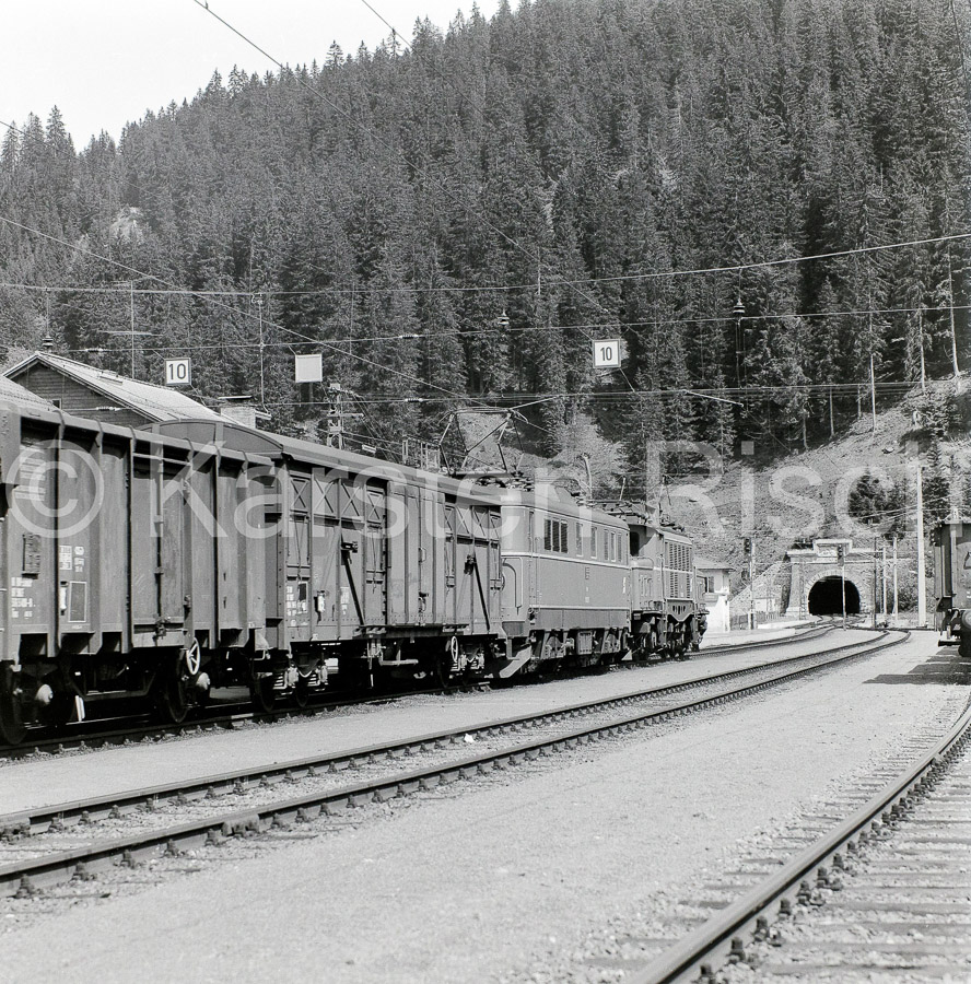 400 110,7 - 1981 036_KR13097