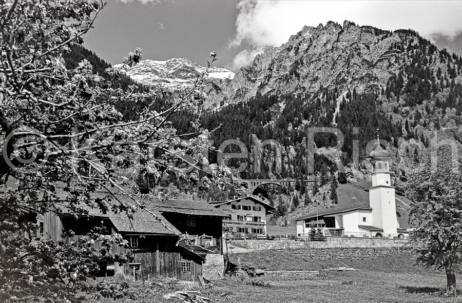 400 113,0 - 1981 032_KR12975