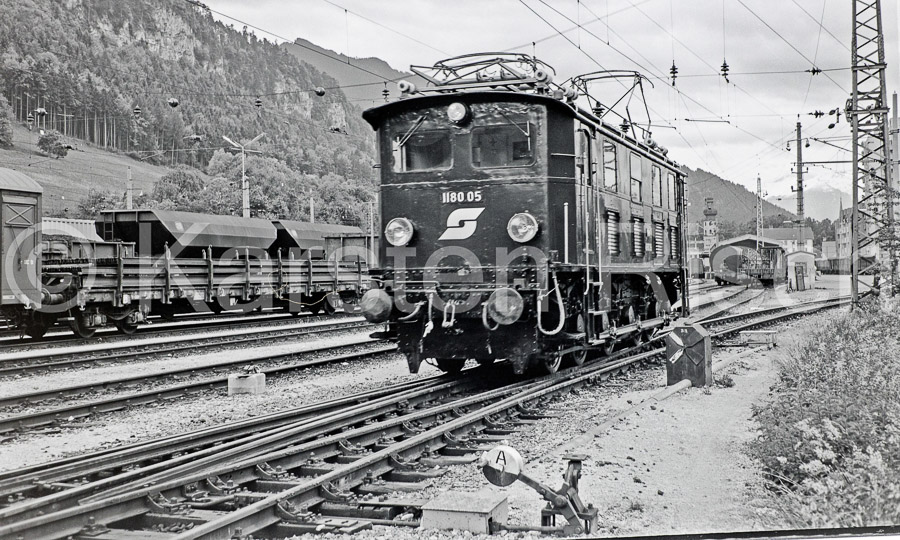 400 121,3 - 1981 032_KR12989