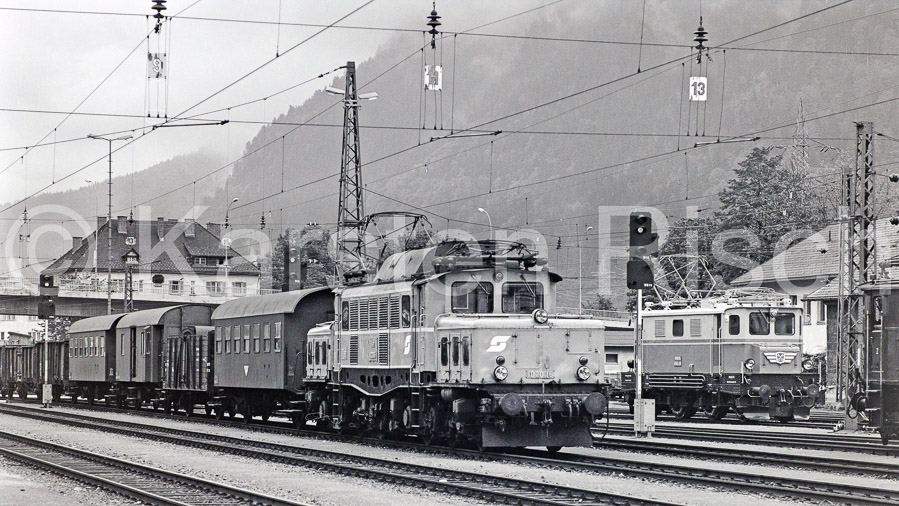 400 136,3 - 1981 029_KR92869