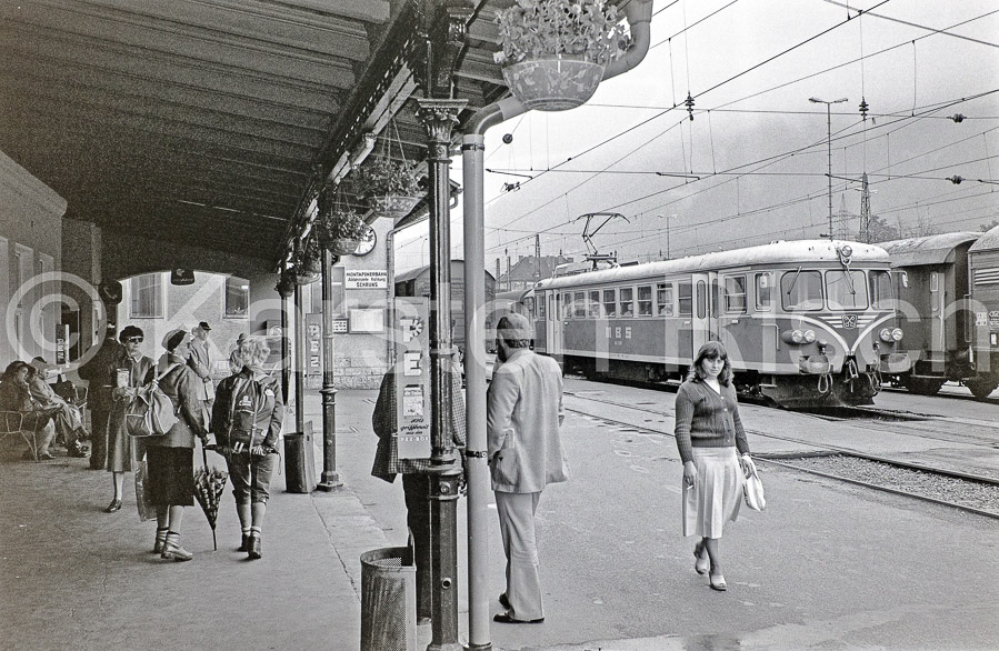 400 136,3 - 1981 030_KR12906