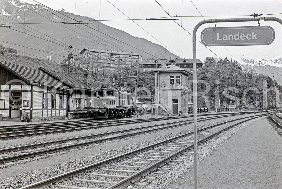 400 71,8 - 1981 030_KR12898