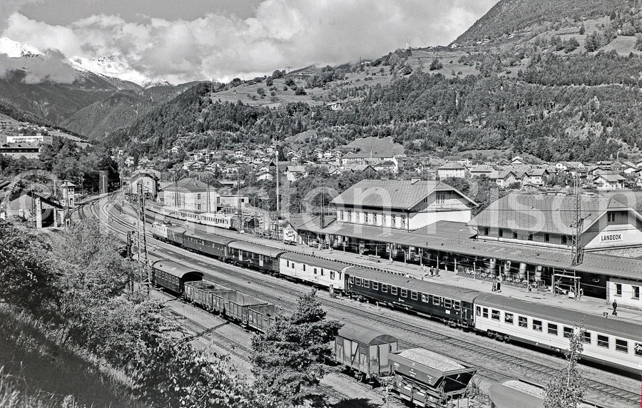 400 71,8 - 1981 032_KR12959