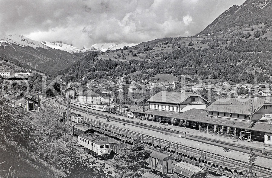 400 71,8 - 1981 032_KR12960