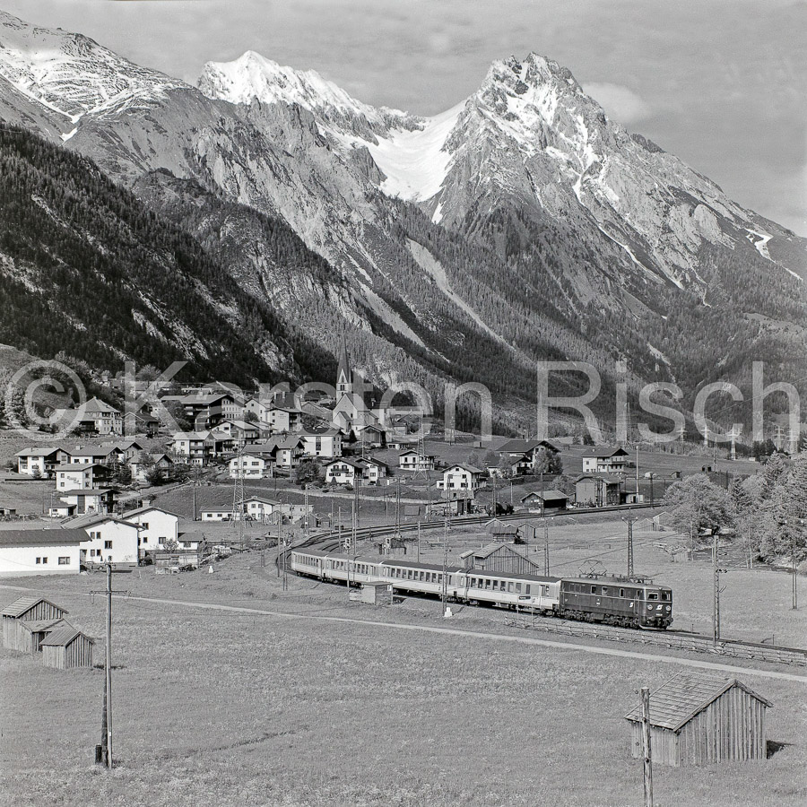 400 93,3 - 1981 037_KR13106