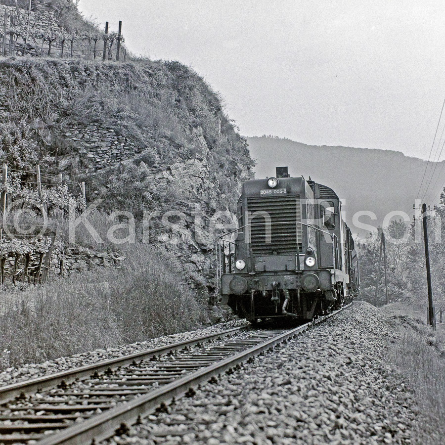 811 15,0 - 1988 015-1987_KR88425