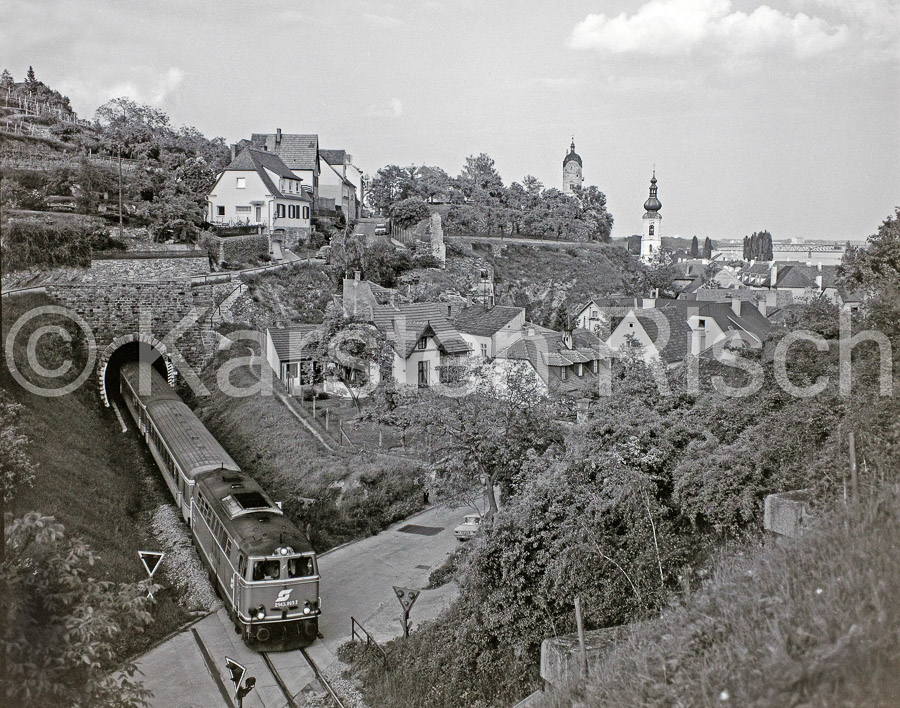 811 2,5 - 1988 012-1987_KR88462