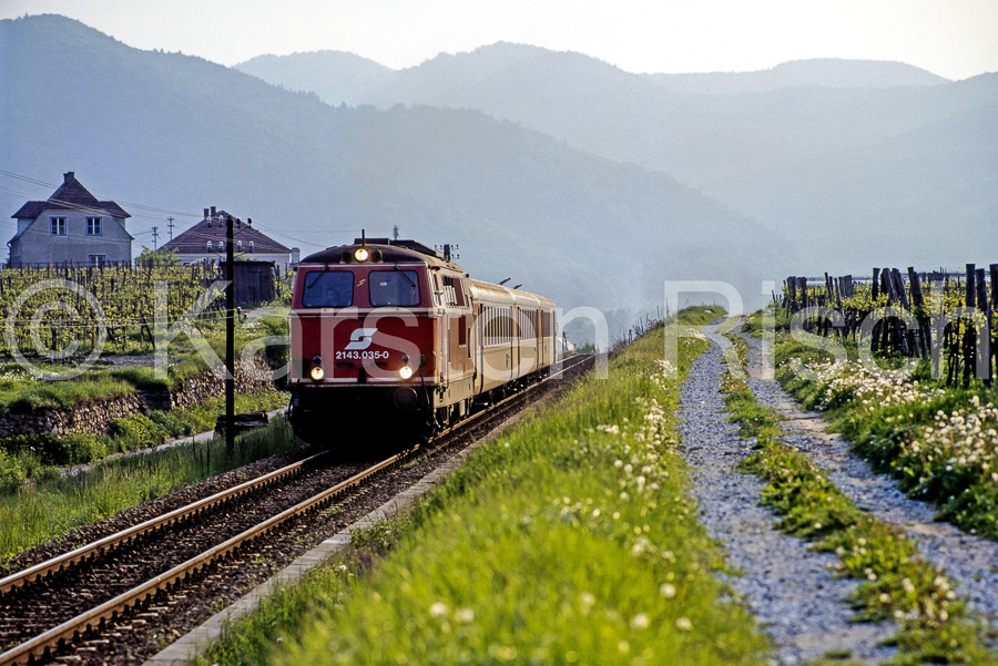 811 4,9 - 1987_KR20245-Bearbeitet