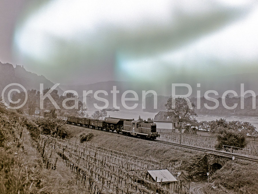 811 8,3 - 1988 010-1987_KR88483