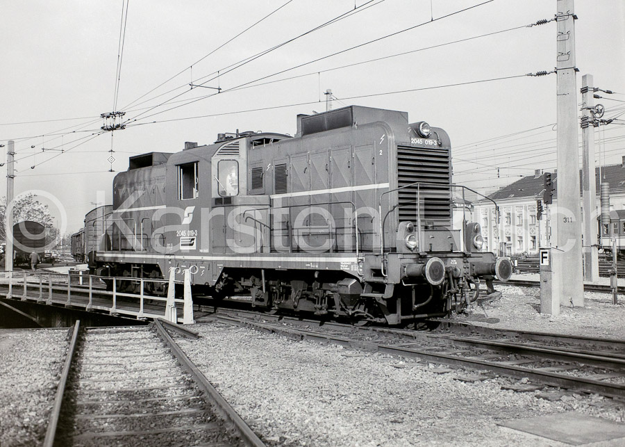 820(1) 31,5 - 1988 009-1987_KR88490