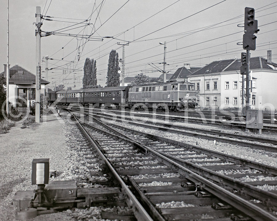 820(1) 31,5 - 1988 012-1987_KR88466