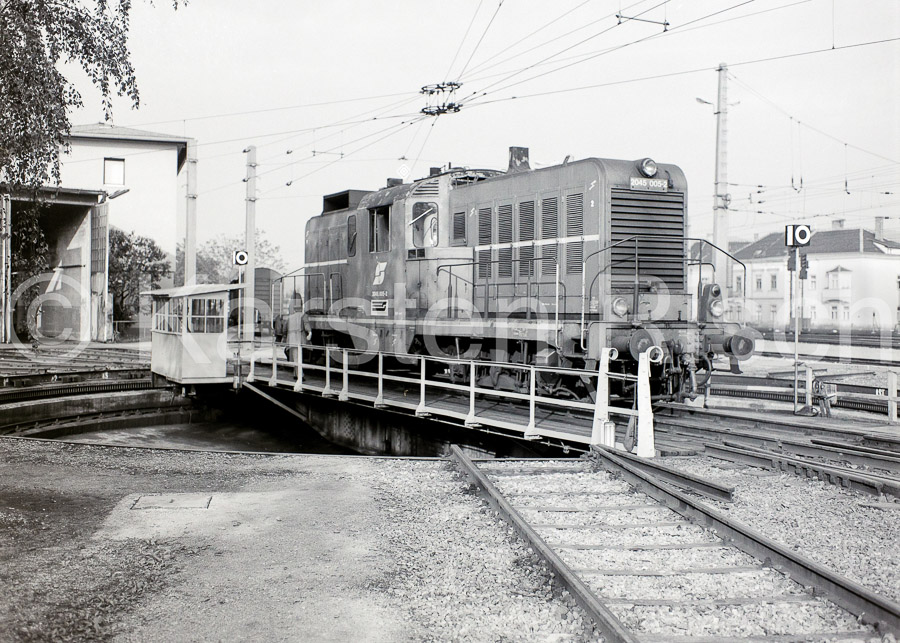 820(1) 31,5 - 1988 012-1987_KR88463