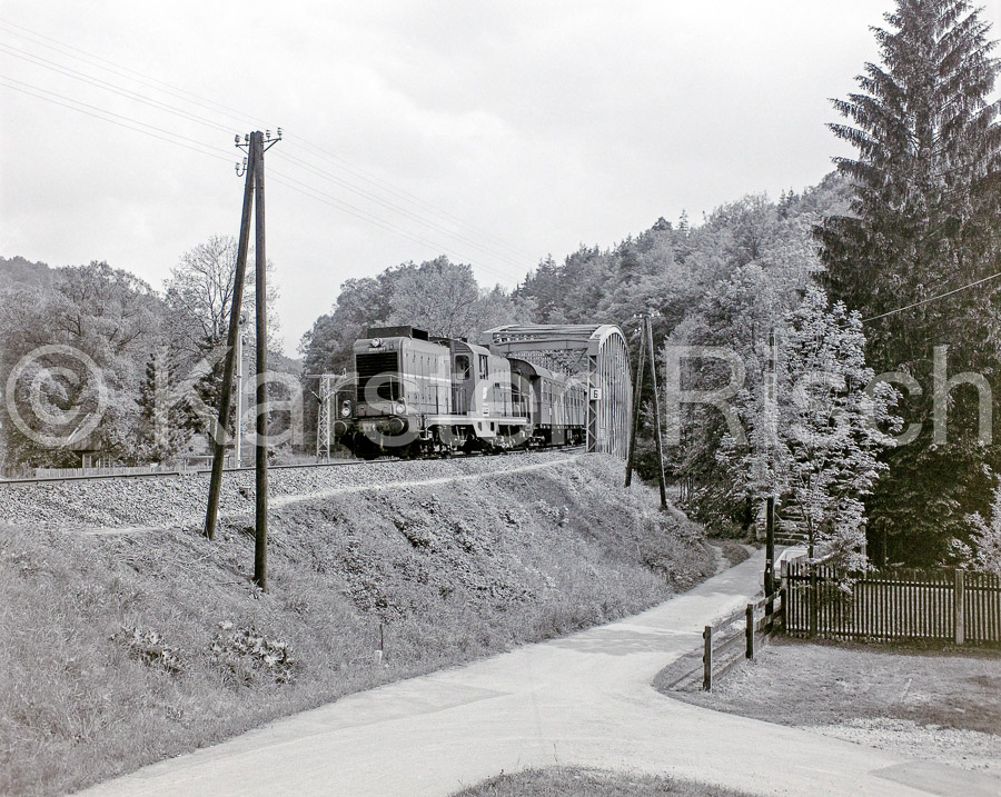 820(2) 26,5 - 1988 010-1987_KR88479