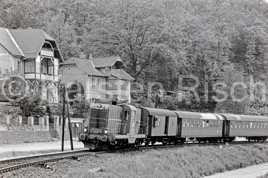 820(2) 27,5 - 1988 020-1987_KR88348