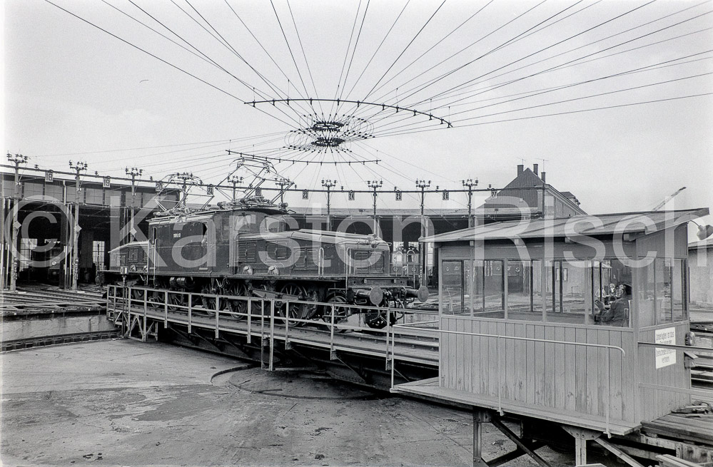 101 243,3 - 1980 56_KR80418