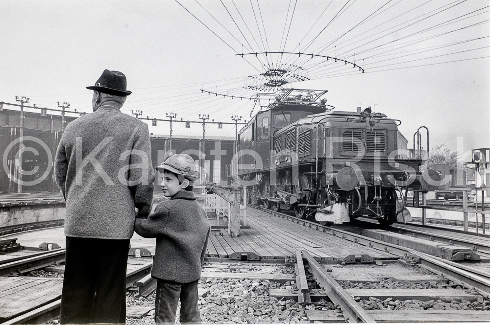 101 243,3 - 1980 56_KR80424