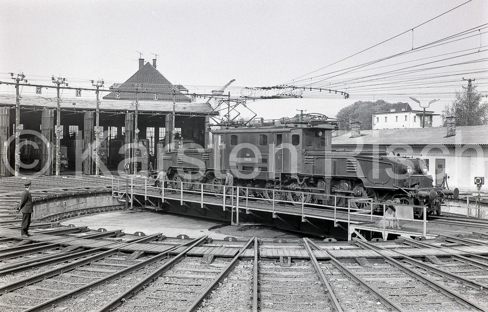 101 243,3 - 1980 56_KR80429