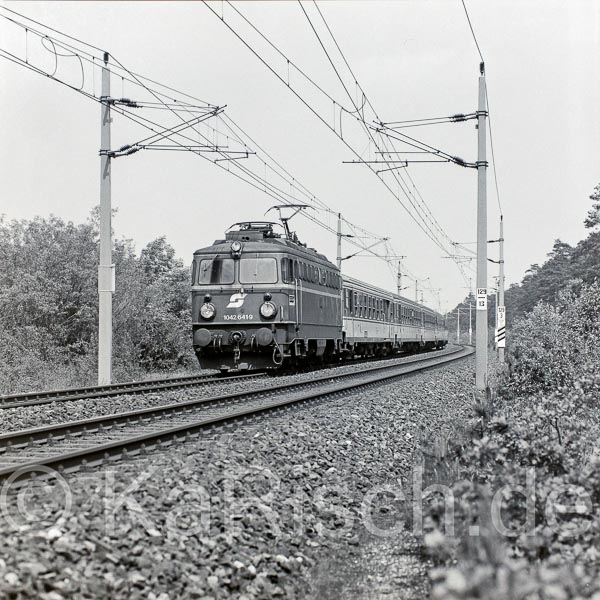 100 129,3 --_Eisenbahnstiftung - Foto- Karsten Risch_Datei- 1988 016-1987_KR88412