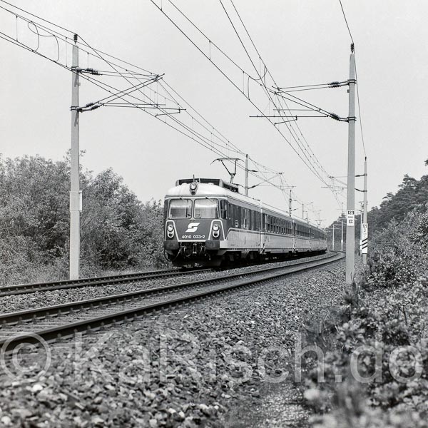 100 129,3 --_Eisenbahnstiftung - Foto- Karsten Risch_Datei- 1988 016-1987_KR88413