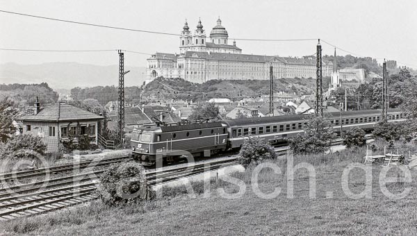 100 84,7 --_Eisenbahnstiftung - Foto- Karsten Risch_Datei- 1988 016-1987_KR88416 (1)