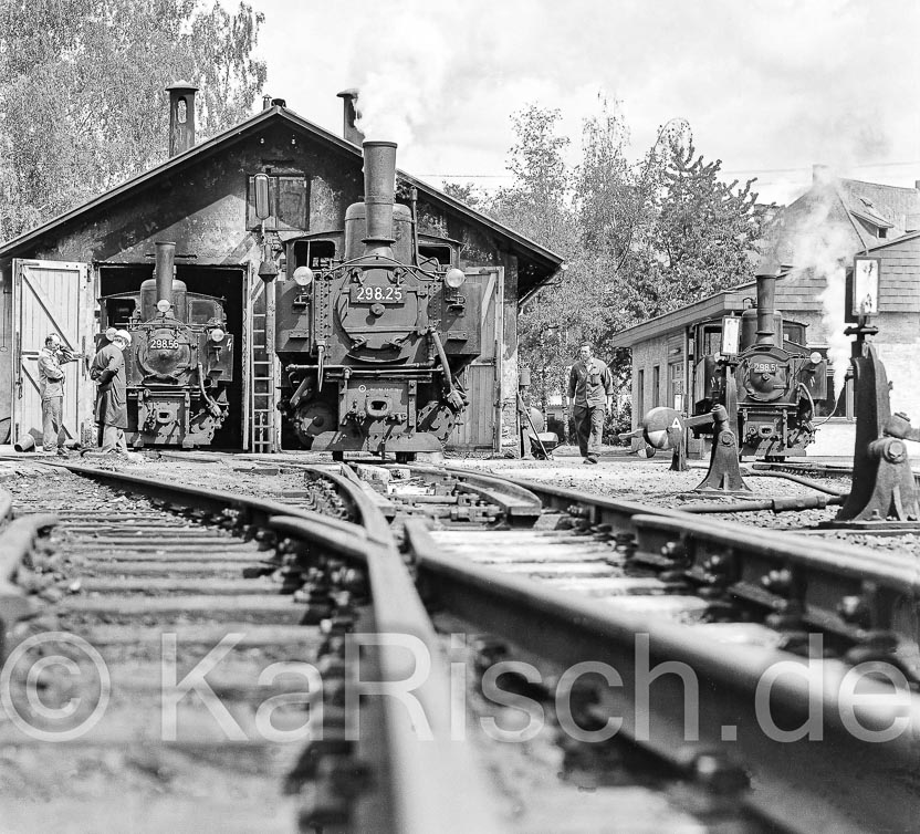 043 - AT-Steyrtalbahn- Zfst - - Österreich, Garsten, Sommer 1980-2