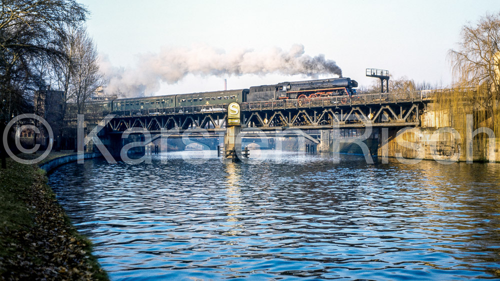 Berlin 7,0 Spreebrücke Bellevue - 1974_KR13219-Bearbeitet
