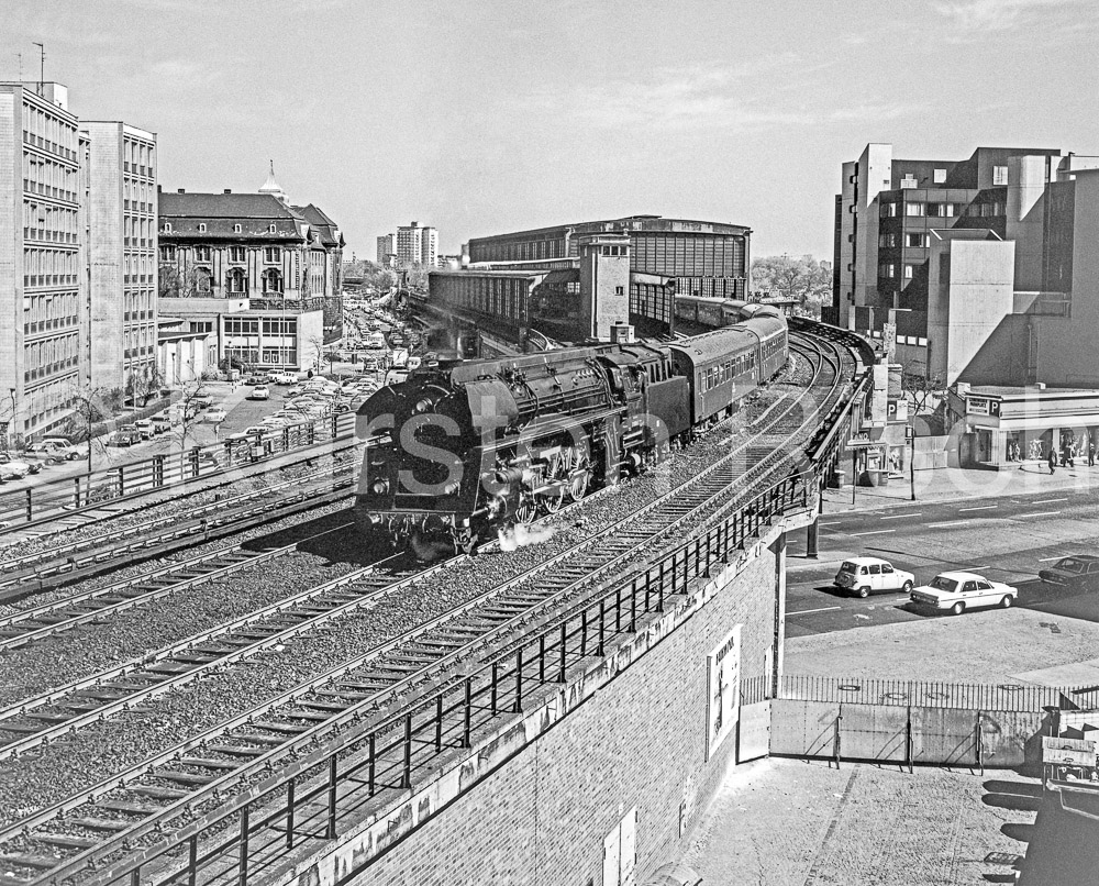 Berlin 9,3 Bf. Zoo - 1976 14_KR13017