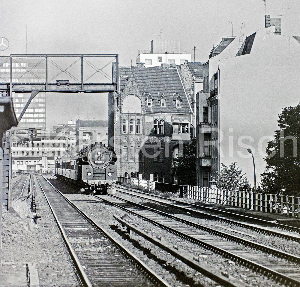 Berlin 9,5 Savigniplatz - 1976 10_KR81155