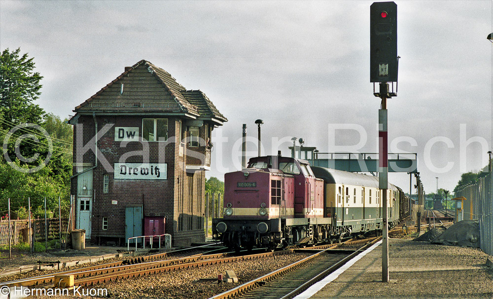 Drewitz, V 110 005 mit Gzg, 8-90, HK-B, TIFF