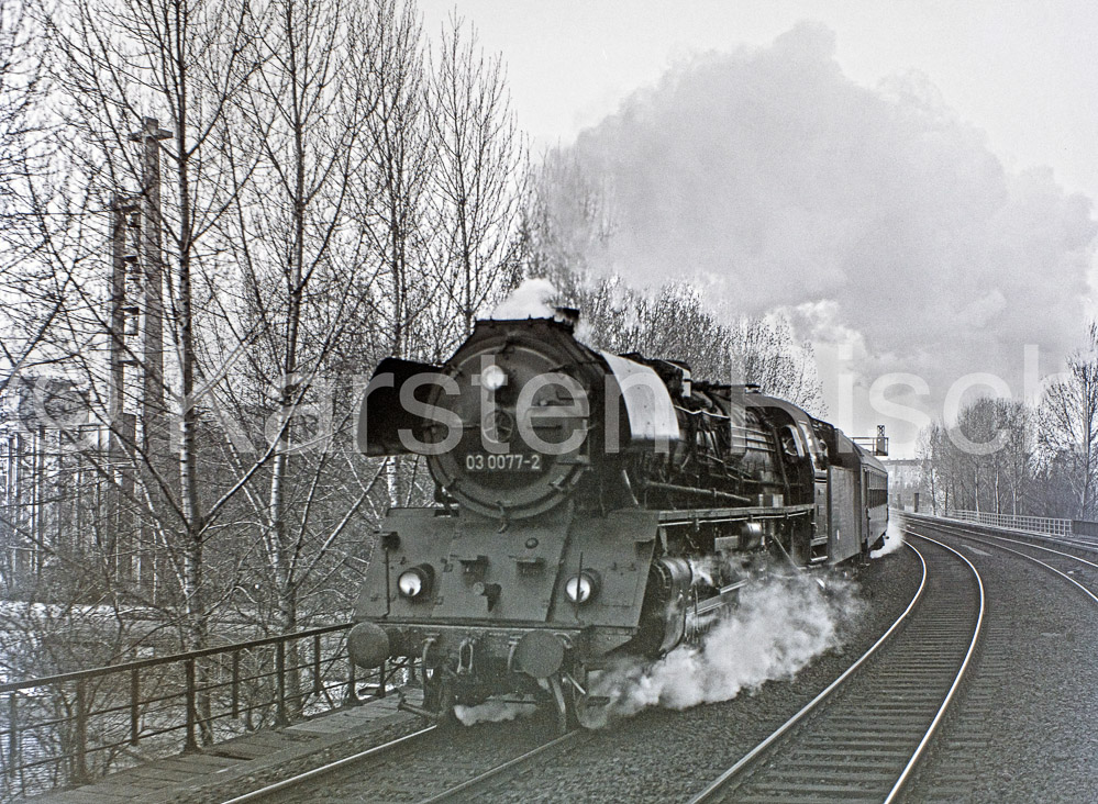 Berlin BR03 7,2 Belevue - 1976 01-02_KR10258