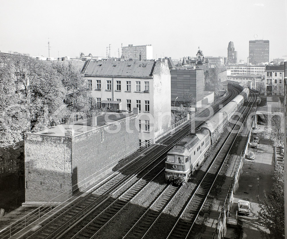 Berlin 9,5 Savigniplatz - 1984 34_KR46908