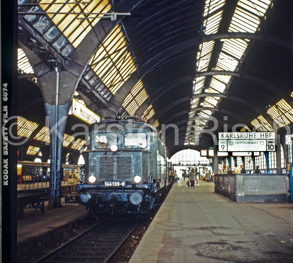 710 -4,6 - 1983_KR33786-Bearbeitet