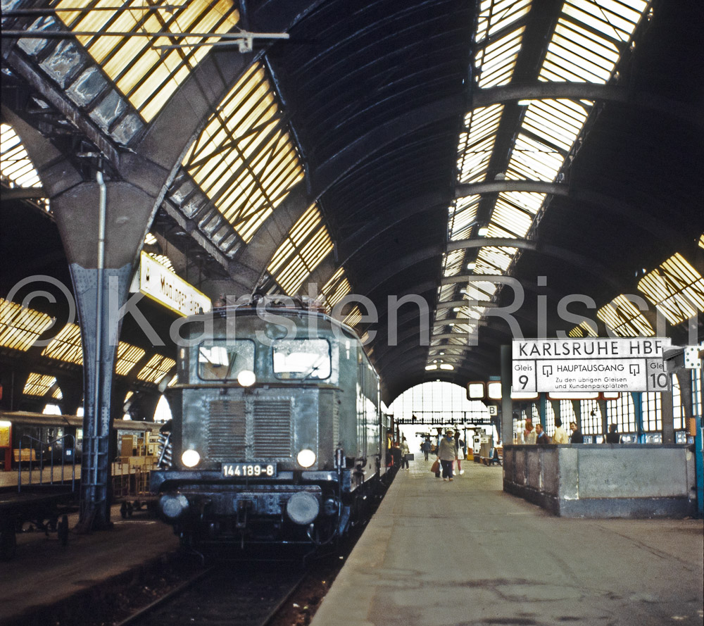 710 -4,6 - 1983_KR33786-Bearbeitet(2)