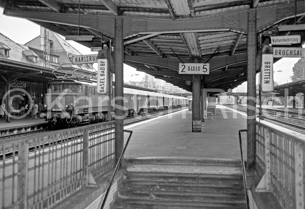 710 0,1 - 1983 27_KR35635