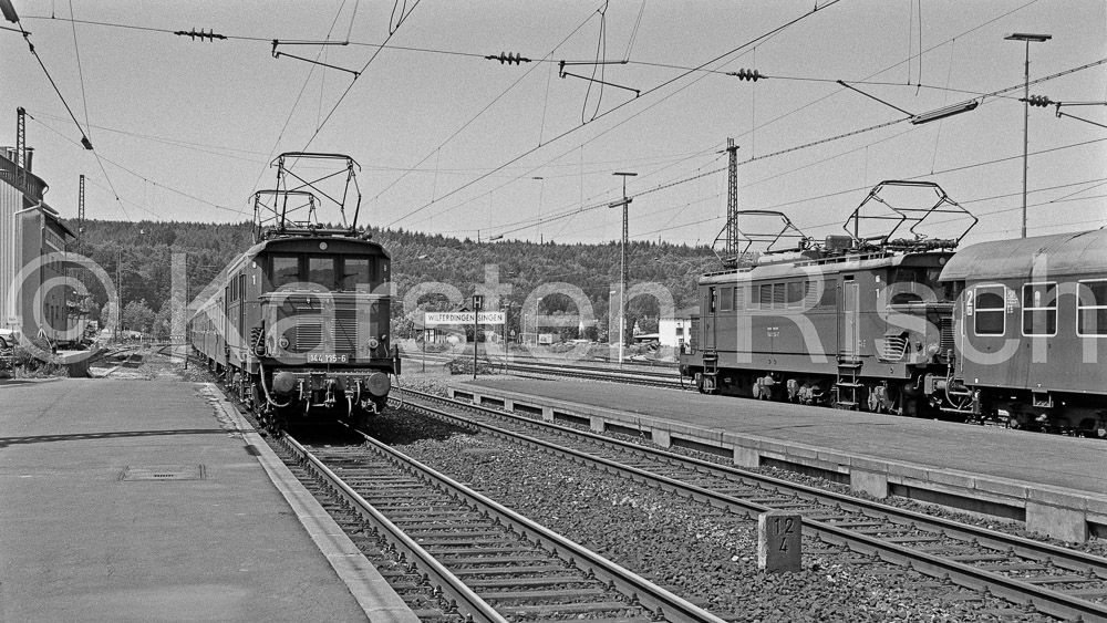 710 12,4 - 1983 29_KR35779