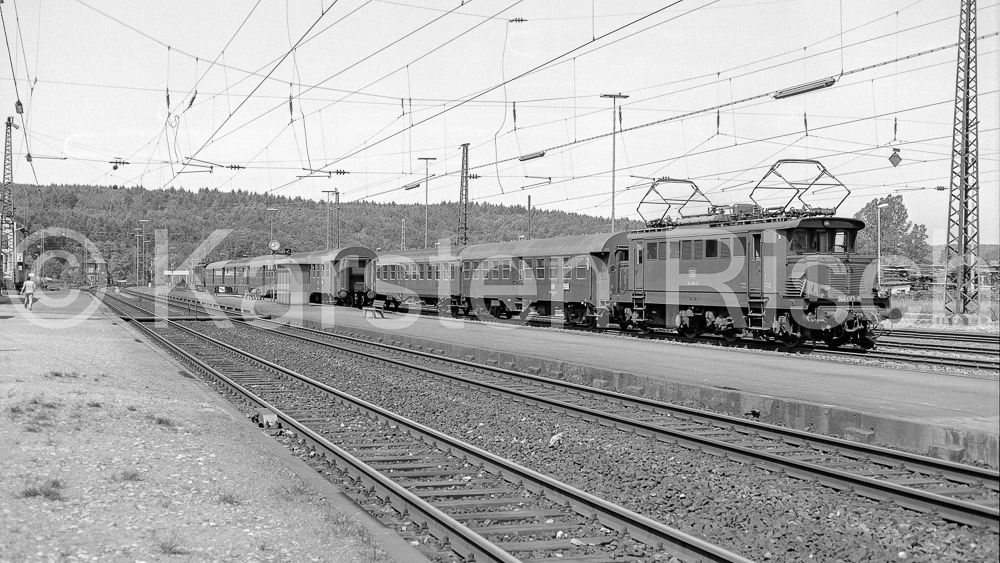 710 12,4 - 1983 34_KR35851