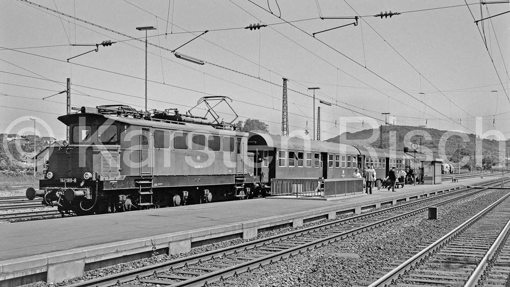 710 12,4 - 1983 35_KR35855