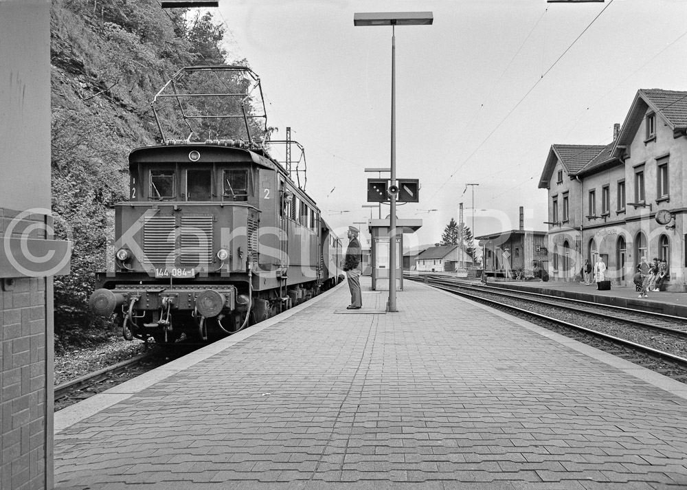 710 15,3 - 1983 17_KR35713