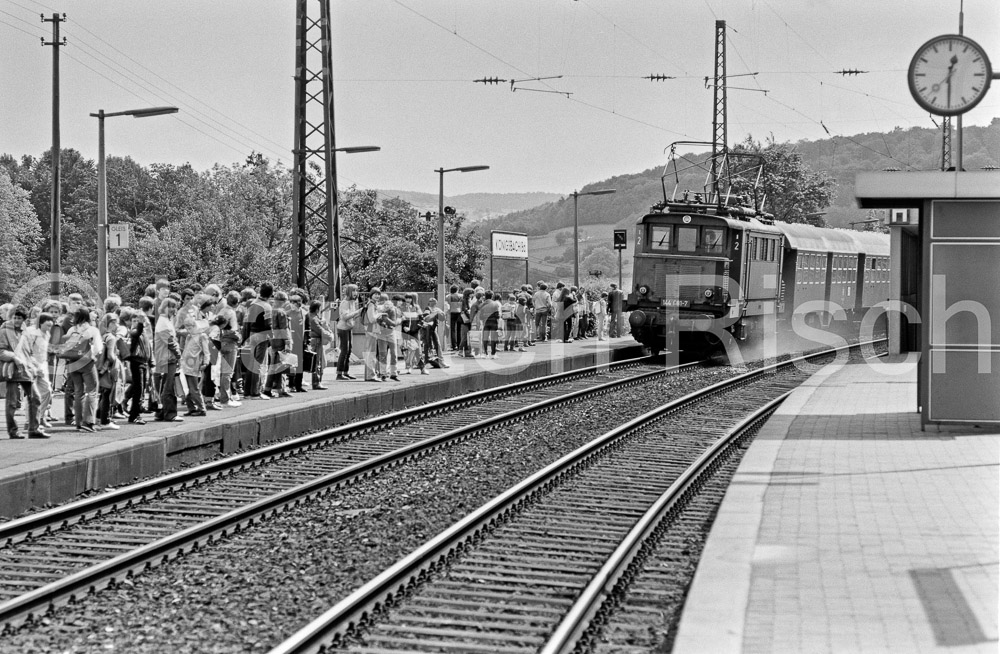 710 15,3 - 1983 17_KR35714