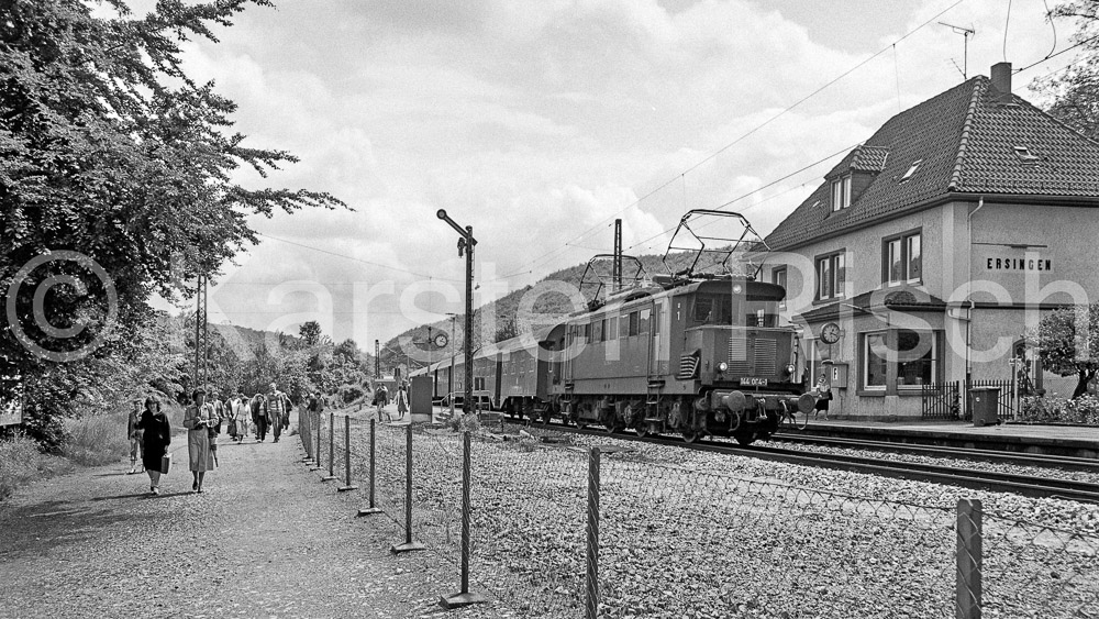 710 19,4 - 1983 29_KR35768