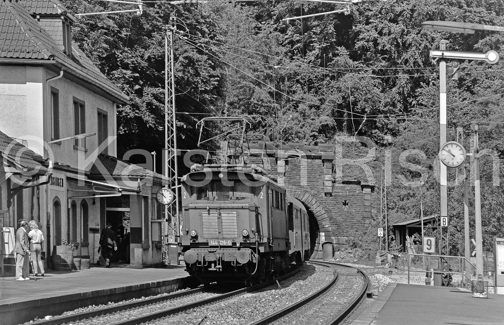 710 19,6 - 1983 28_KR35753