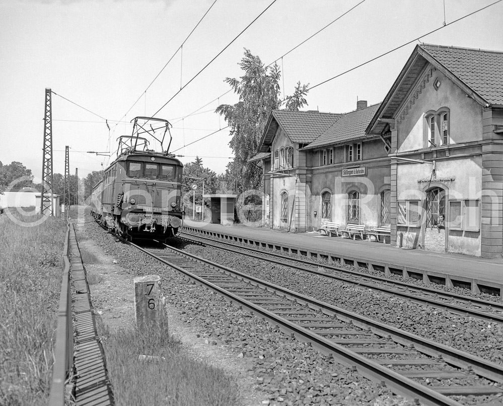 710 7,6 - 1983 36_KR45893