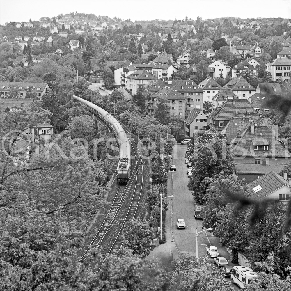 740 05,2 - 1983 33_KR35835